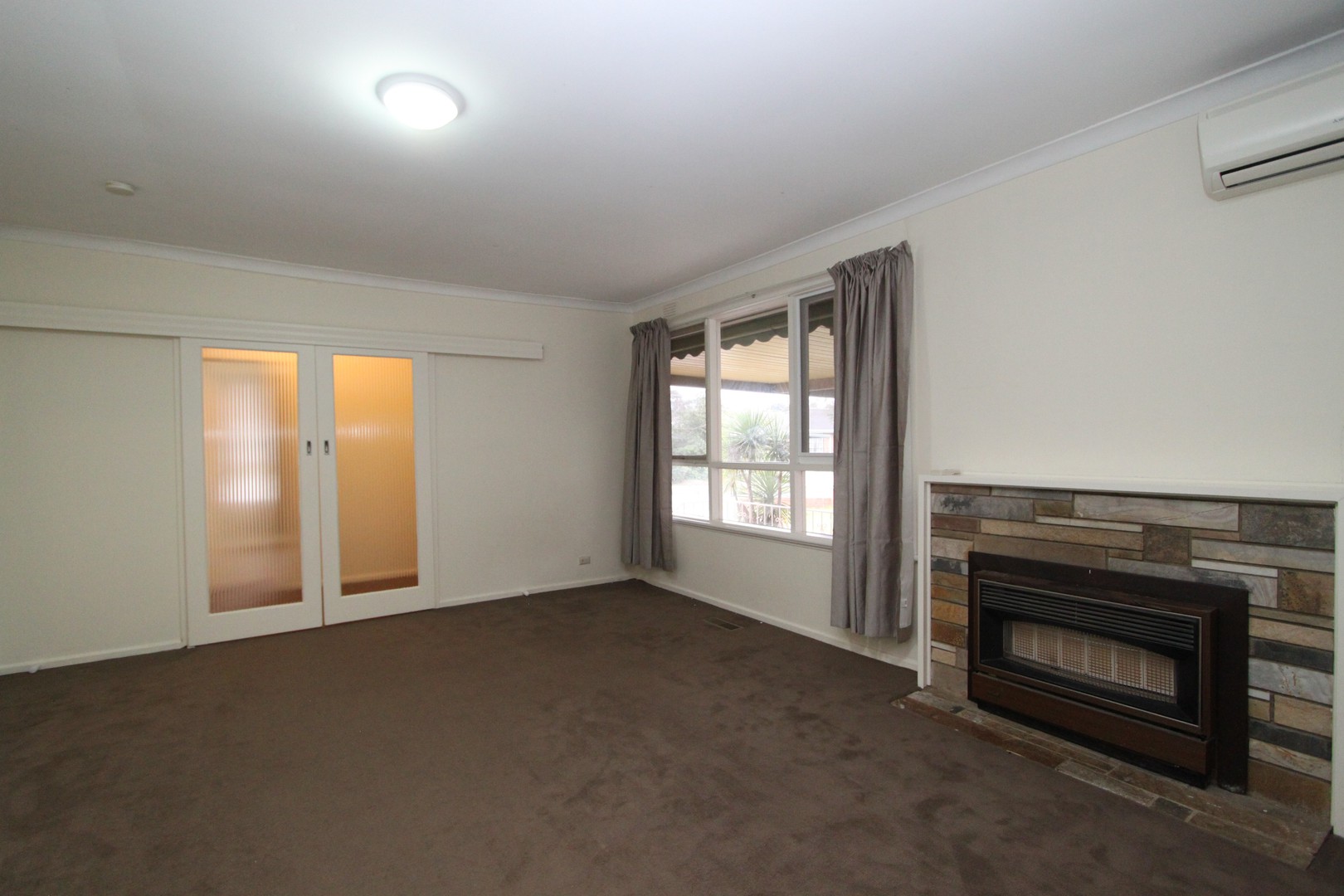 26 Brighton Street, Glen Waverley, VIC 3150, Glen Waverley - Thumbnail 2