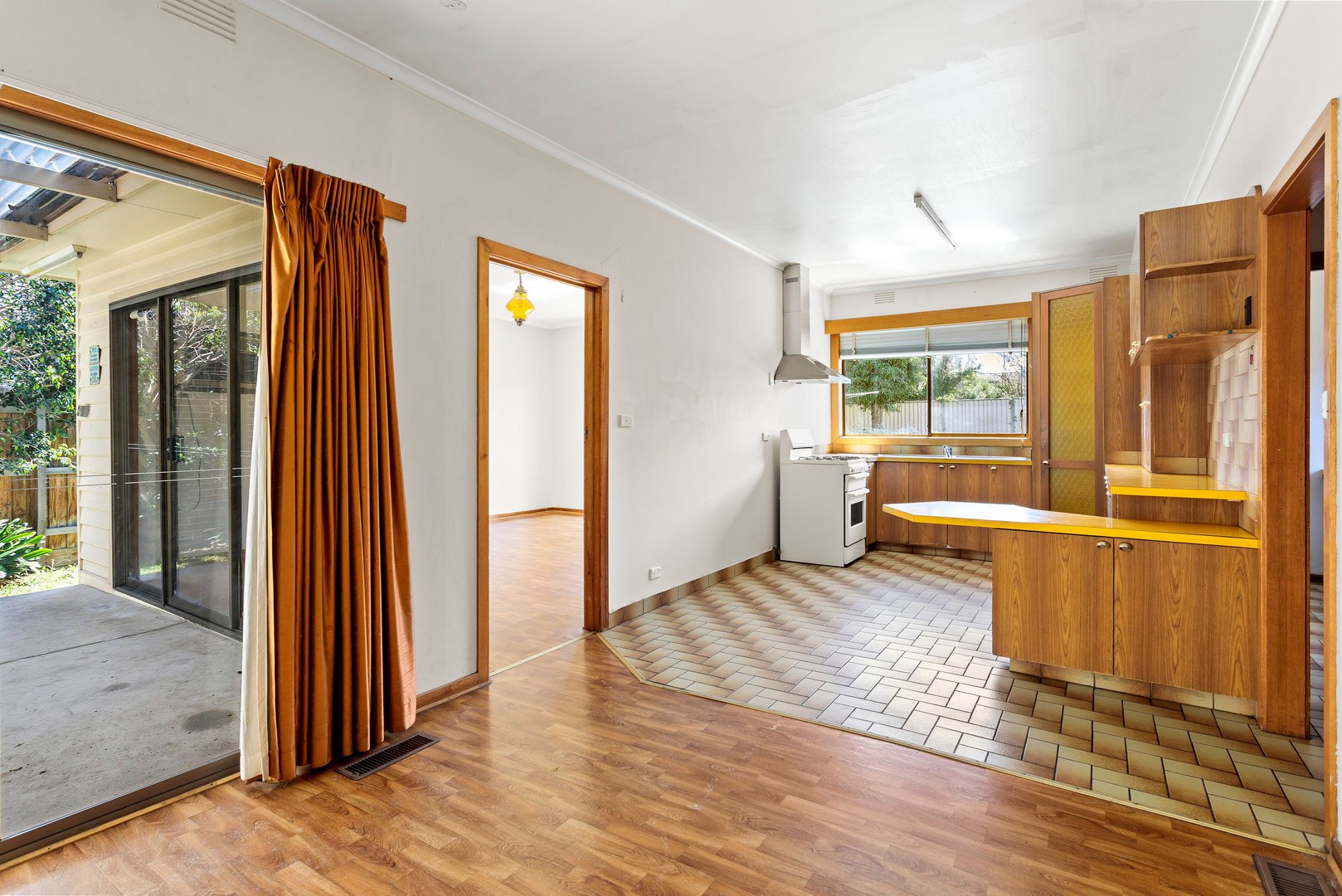26 Carrington RoadNiddrie, VIC 3042, Niddrie - Thumbnail 2