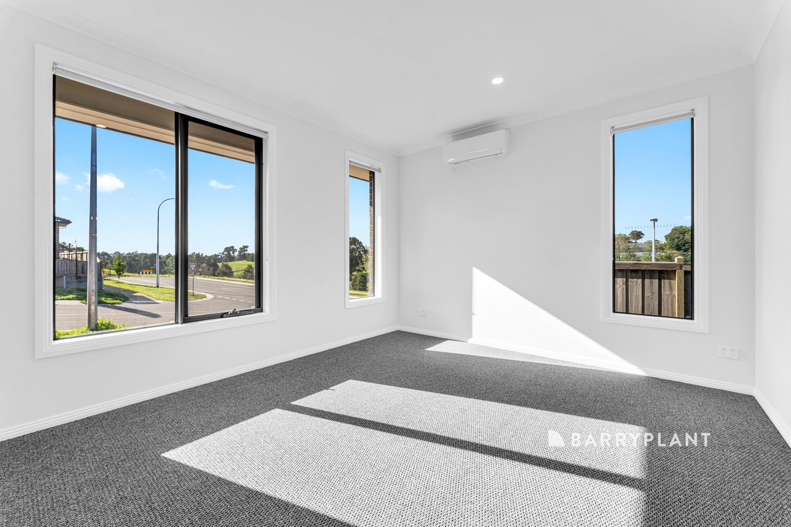 26 Claremont Drive, Warragul, VIC 3820 - Thumbnail 2 - 17/06/2026