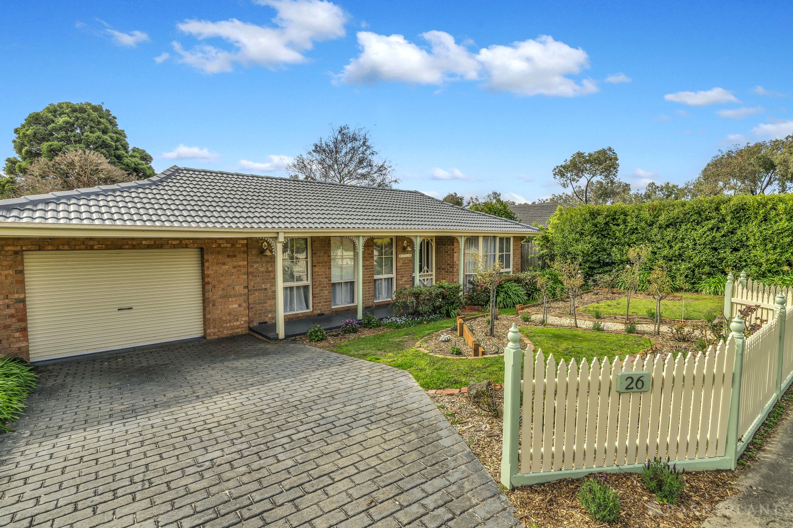 26 Clifton Way, Endeavour Hills, VIC 3802 - Thumbnail 2 - 08/09/2026