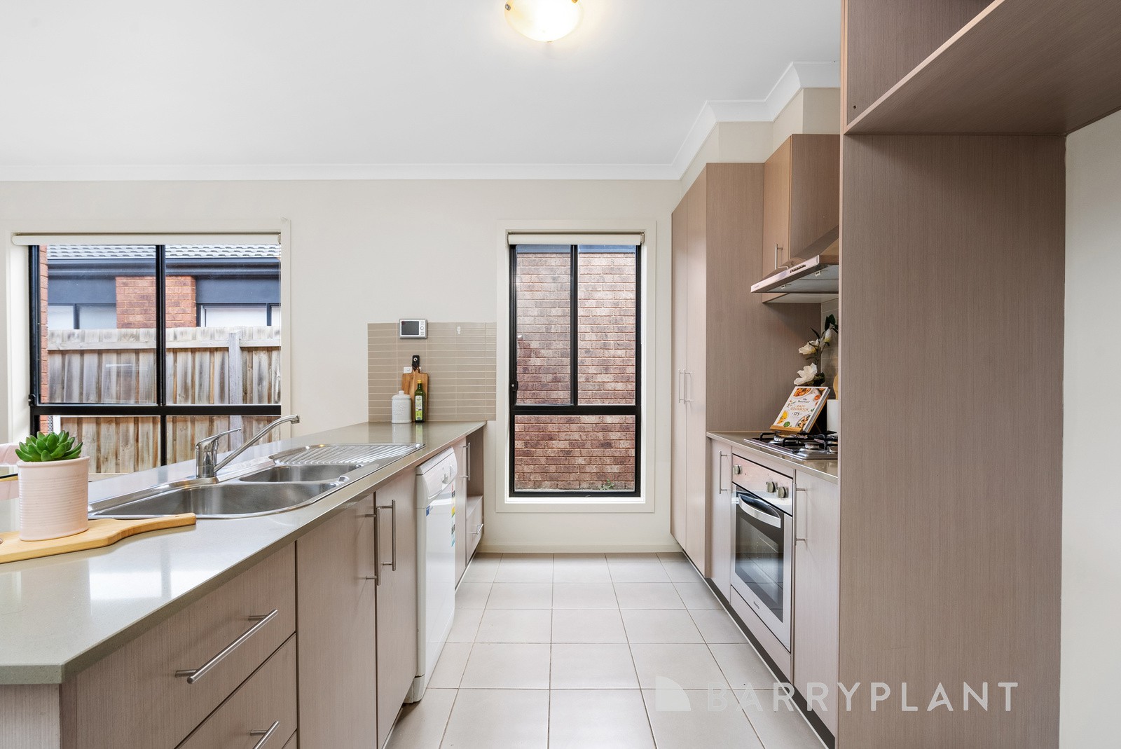 26 Colonus Street, Kurunjang, VIC 3337, Kurunjang - Thumbnail 4