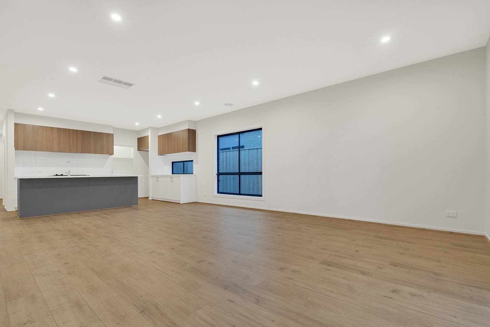 26 Demesne Drive, Donnybrook, VIC 3064, Donnybrook - Thumbnail 4