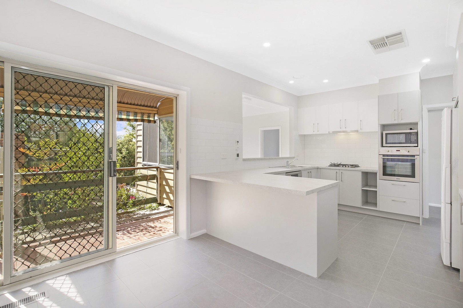 26 Dunn Street, Watsonia, VIC 3087, Watsonia - Thumbnail 2