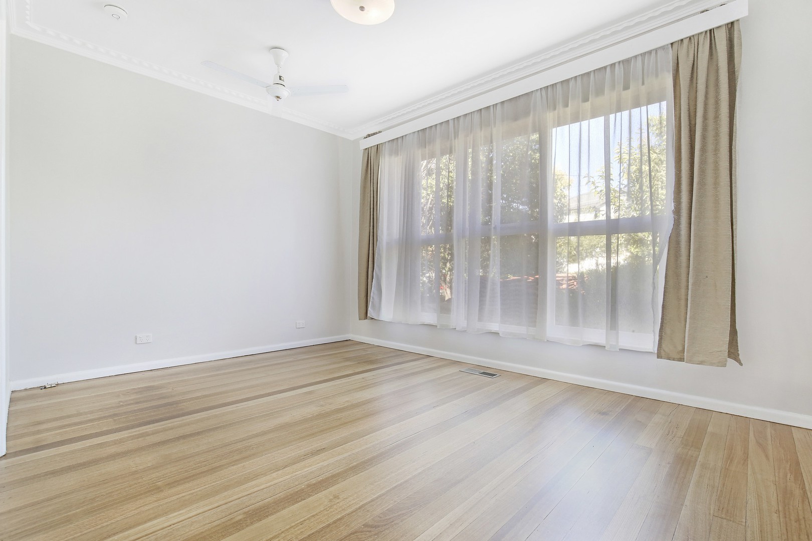 26 Dunn Street, Watsonia, VIC 3087, Watsonia - Thumbnail 3