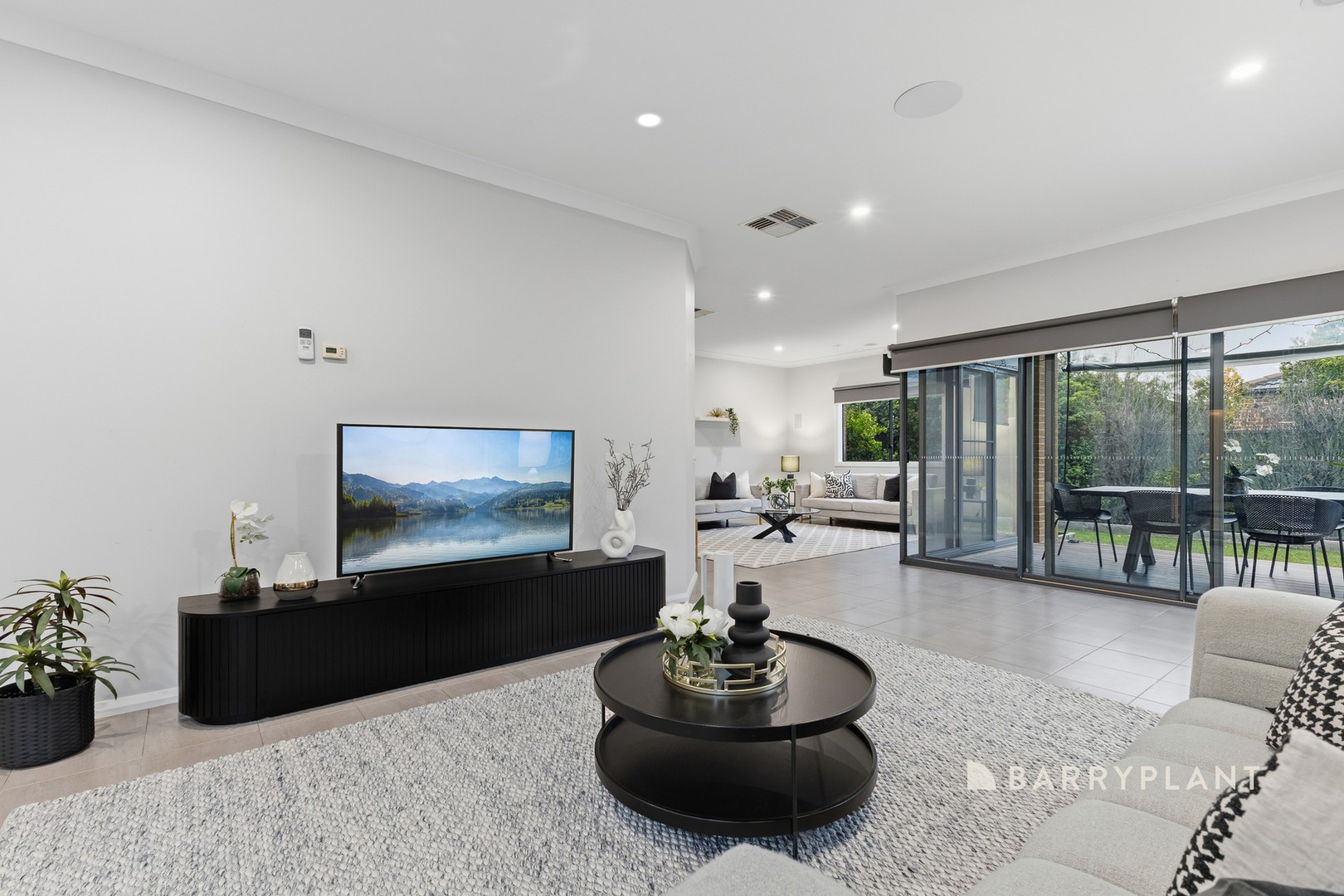 26 Edmund Street, Pakenham, VIC 3810, Pakenham - Thumbnail 6