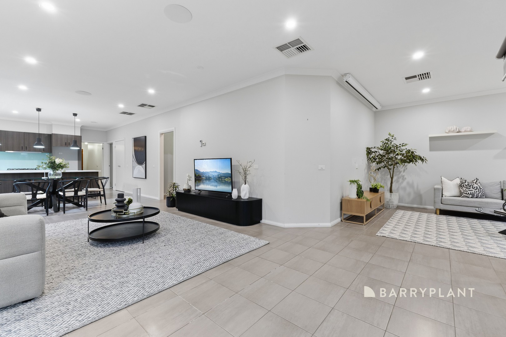 26 Edmund Street, Pakenham, VIC 3810, Pakenham - Thumbnail 7
