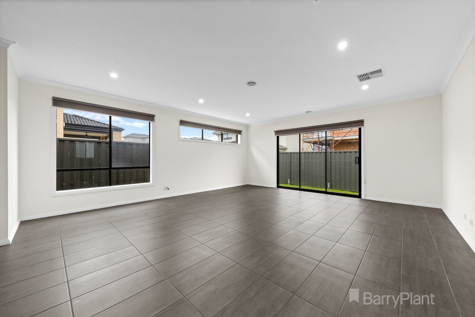 26 Evica Road, Clyde North, VIC 3978, Clyde North - Thumbnail 4
