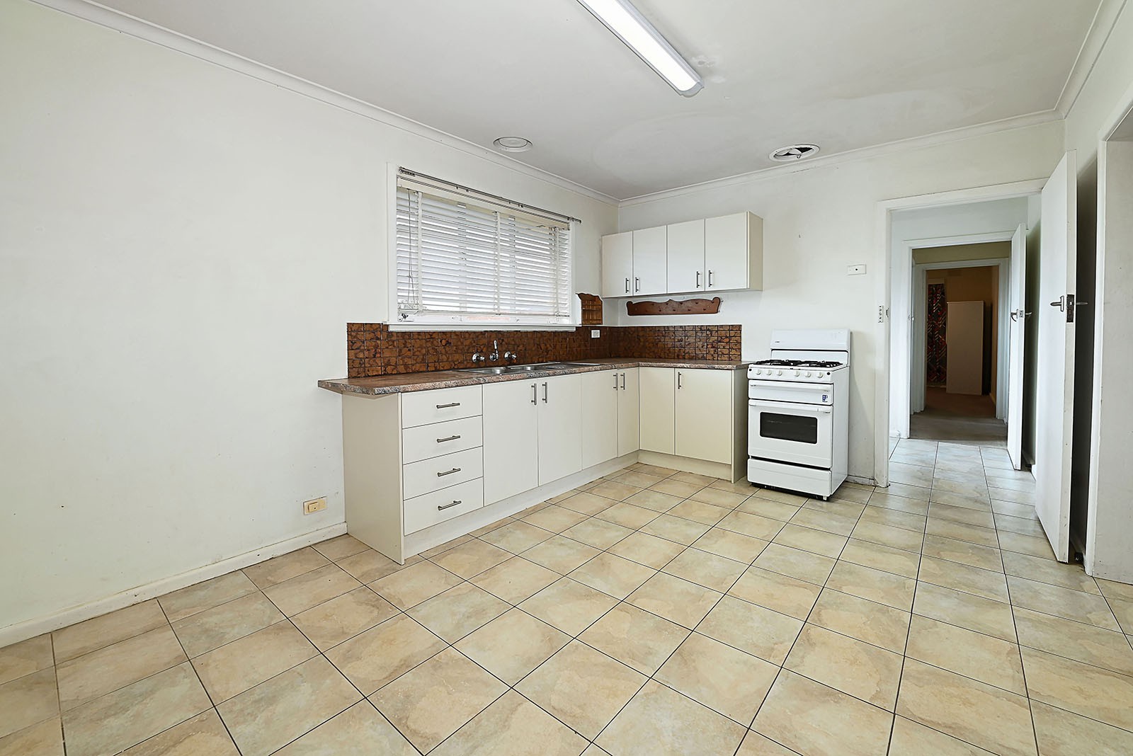26 Glencara Street, Avondale Heights, VIC 3034, Avondale Heights - Thumbnail 5