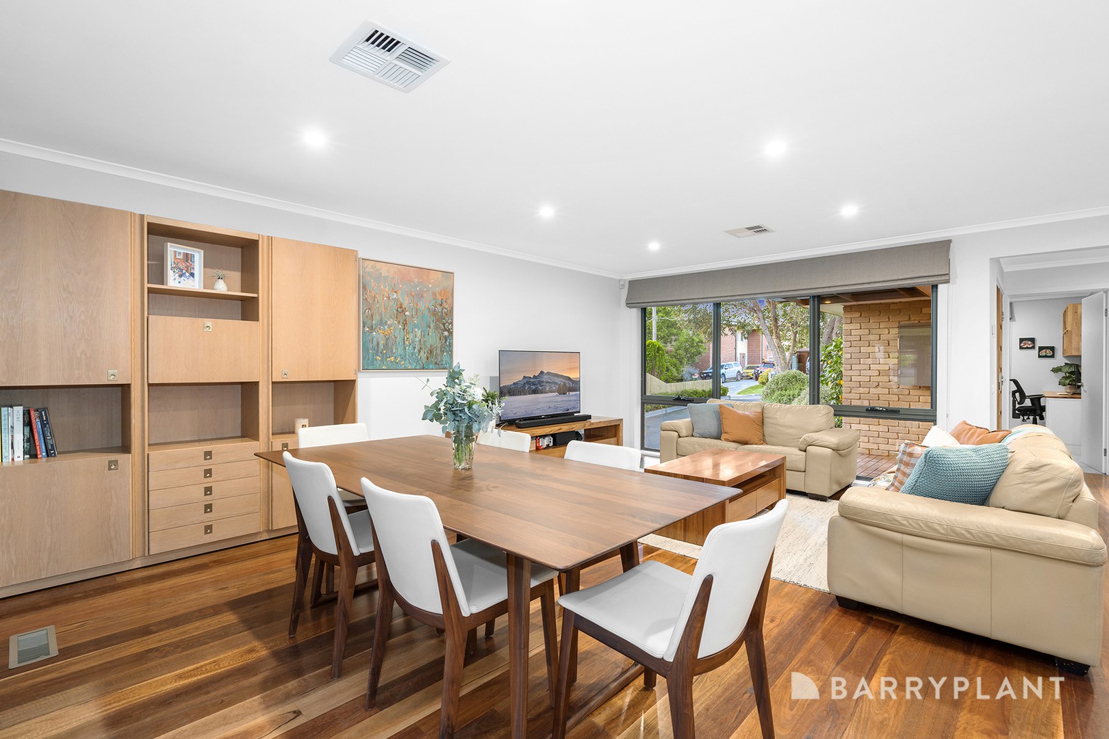 26 Glendale Drive, Chirnside Park, VIC 3116, Chirnside Park - Thumbnail 3