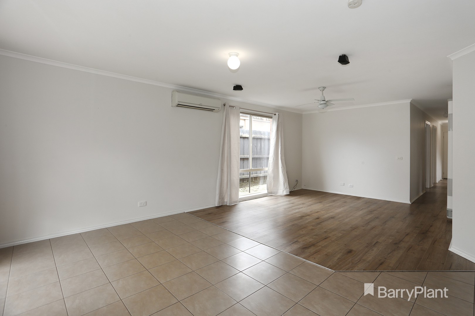 26 Grand Central Boulevard, Pakenham, VIC 3810, Pakenham - Thumbnail 4