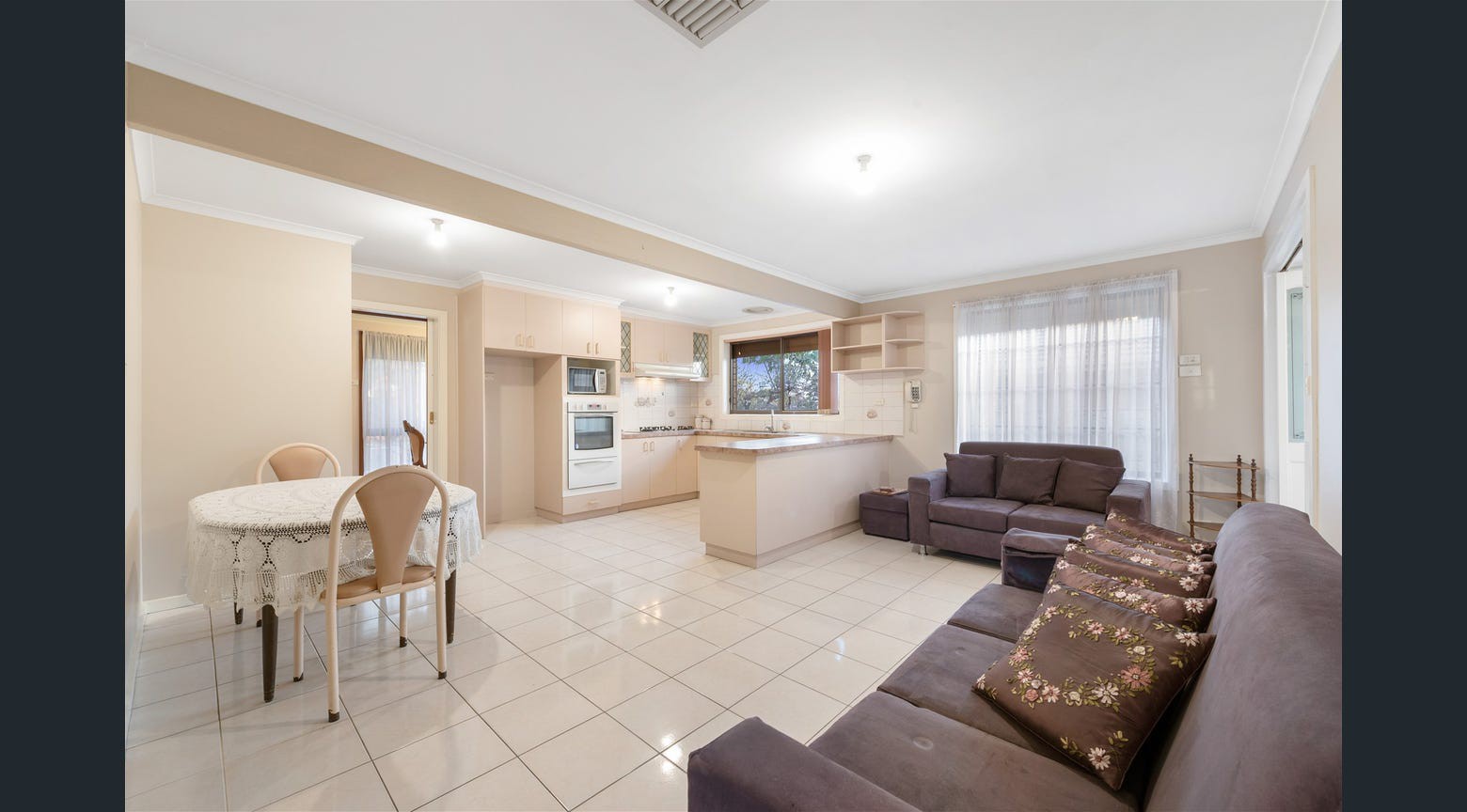 26 Hispano Drive, Keilor Downs, VIC 3038 - Thumbnail 2 - 03/12/2021