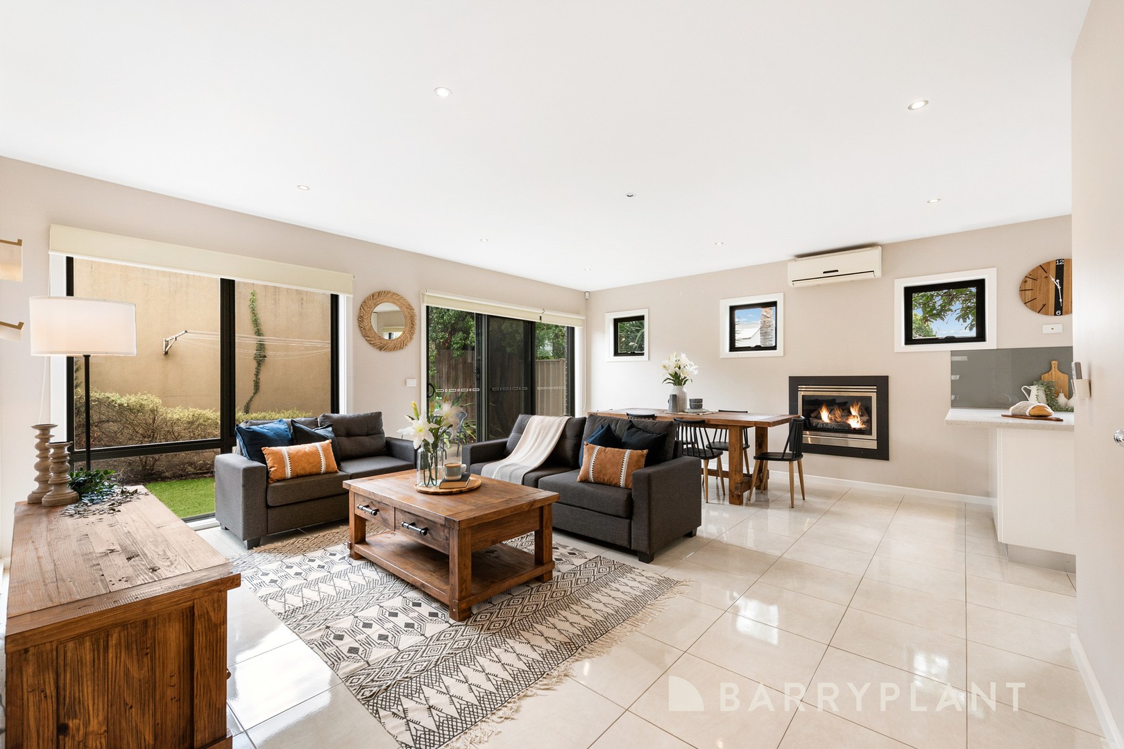 26 Joan Street, Melton, VIC 3337, Melton - Thumbnail 3