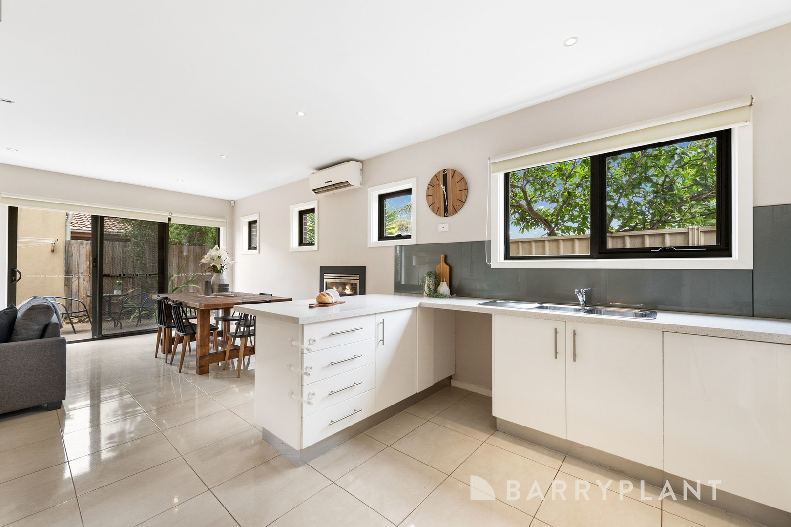 26 Joan Street, Melton, VIC 3337, Melton - Thumbnail 8
