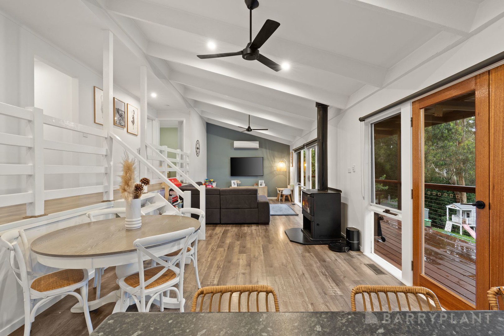 26 Kitchener Parade, Cockatoo, VIC 3781, Cockatoo - Thumbnail 5