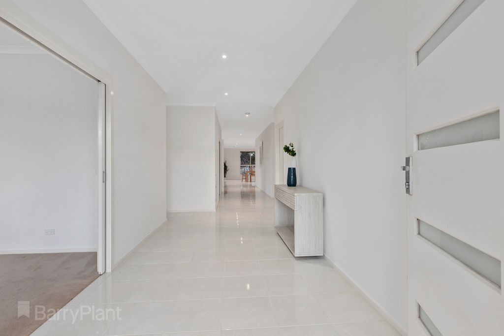 26 Landing Place, Point Cook, VIC 3030, Point Cook - Thumbnail 2