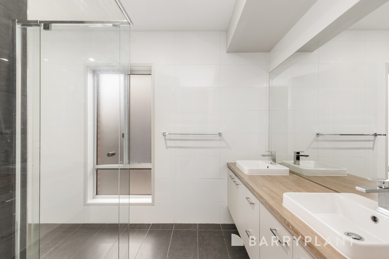 26 Larapinta Entrance, Werribee, VIC 3030, Werribee - Thumbnail 4
