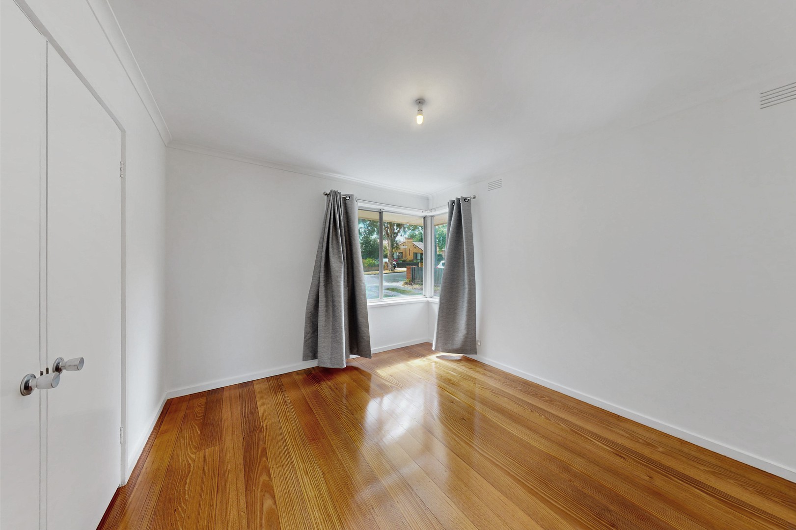 26 Laughlin Avenue, Nunawading, VIC 3131, Nunawading - Thumbnail 8