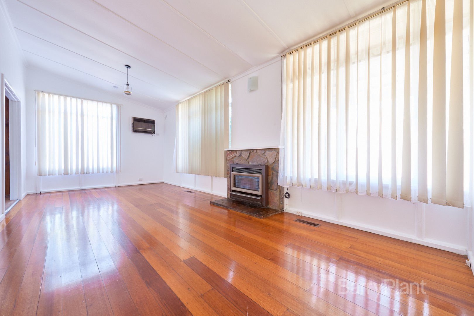 26 Leman Crescent, Noble Park, VIC 3174, Noble Park - Thumbnail 7