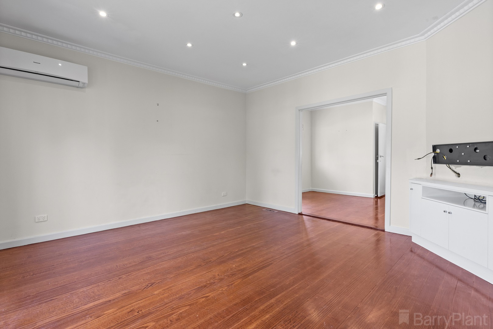 26 Leonard Street, Ringwood, VIC 3134, Ringwood - Thumbnail 2