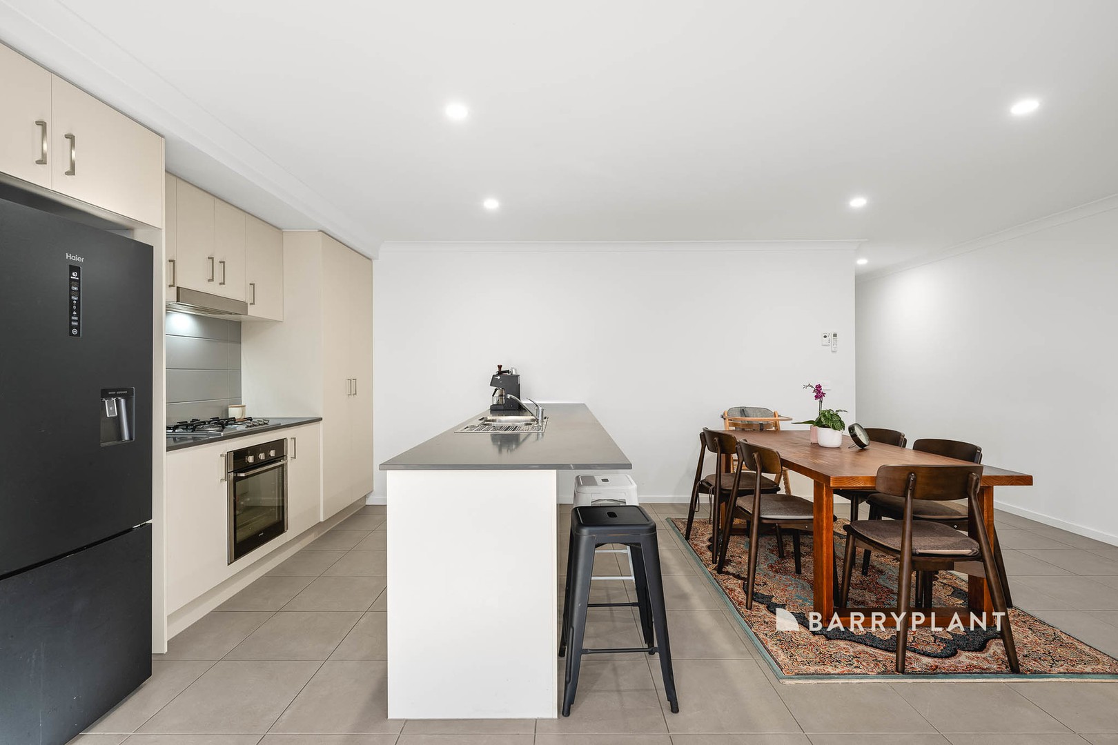26 Mattamber Street, Clyde North, VIC 3978, Clyde North - Thumbnail 6