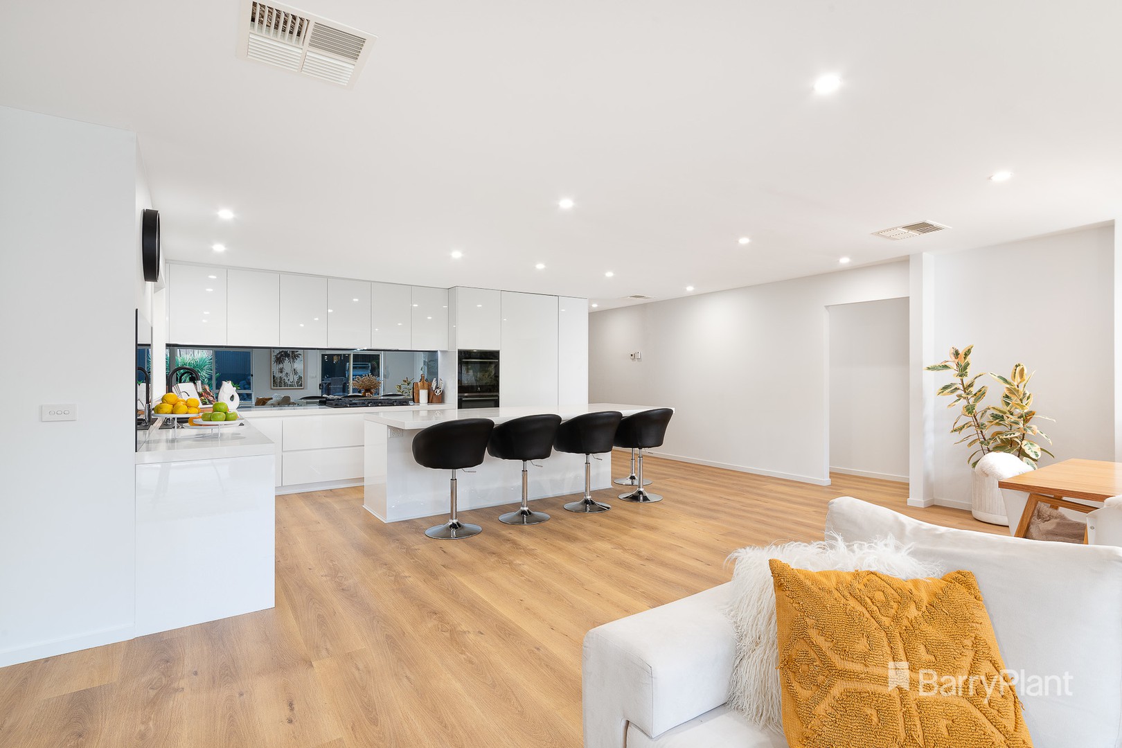 26 McCabe Drive, Epping, VIC 3076, Epping - Thumbnail 4