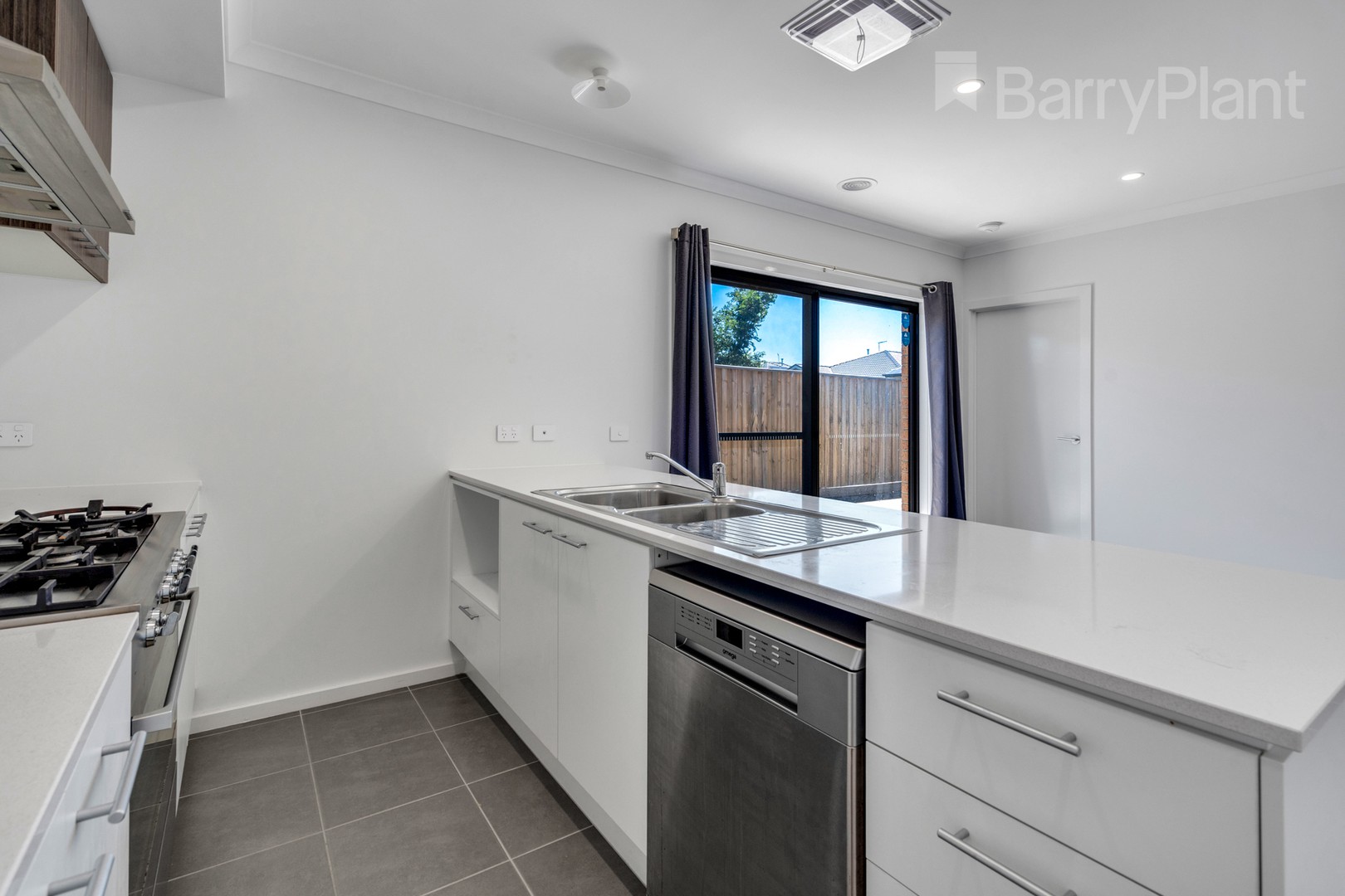 26 Naroon Drive, Kalkallo, VIC 3064, Kalkallo - Thumbnail 5