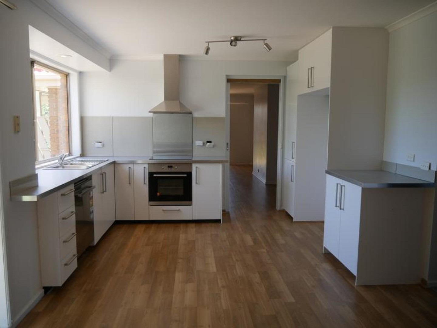 26 Nimmo Crescent, Kurunjang, VIC 3337, Kurunjang - Thumbnail 3