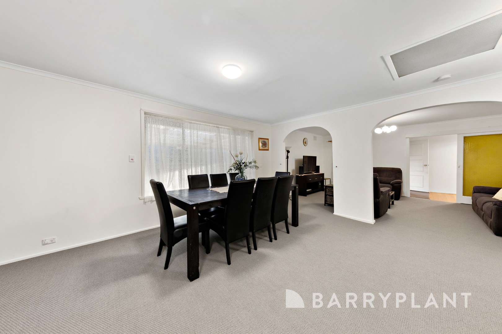 26 Novara Parade, St Albans, VIC 3021, St Albans - Thumbnail 5