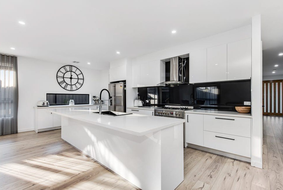 26 Octavio Street, Craigieburn, VIC 3064, Craigieburn - Thumbnail 2