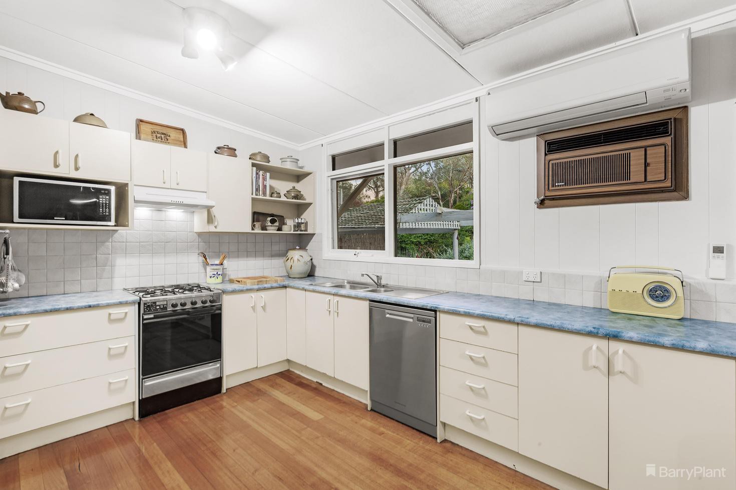 26 Orchard Avenue, Eltham North, VIC 3095, Eltham North - Thumbnail 3