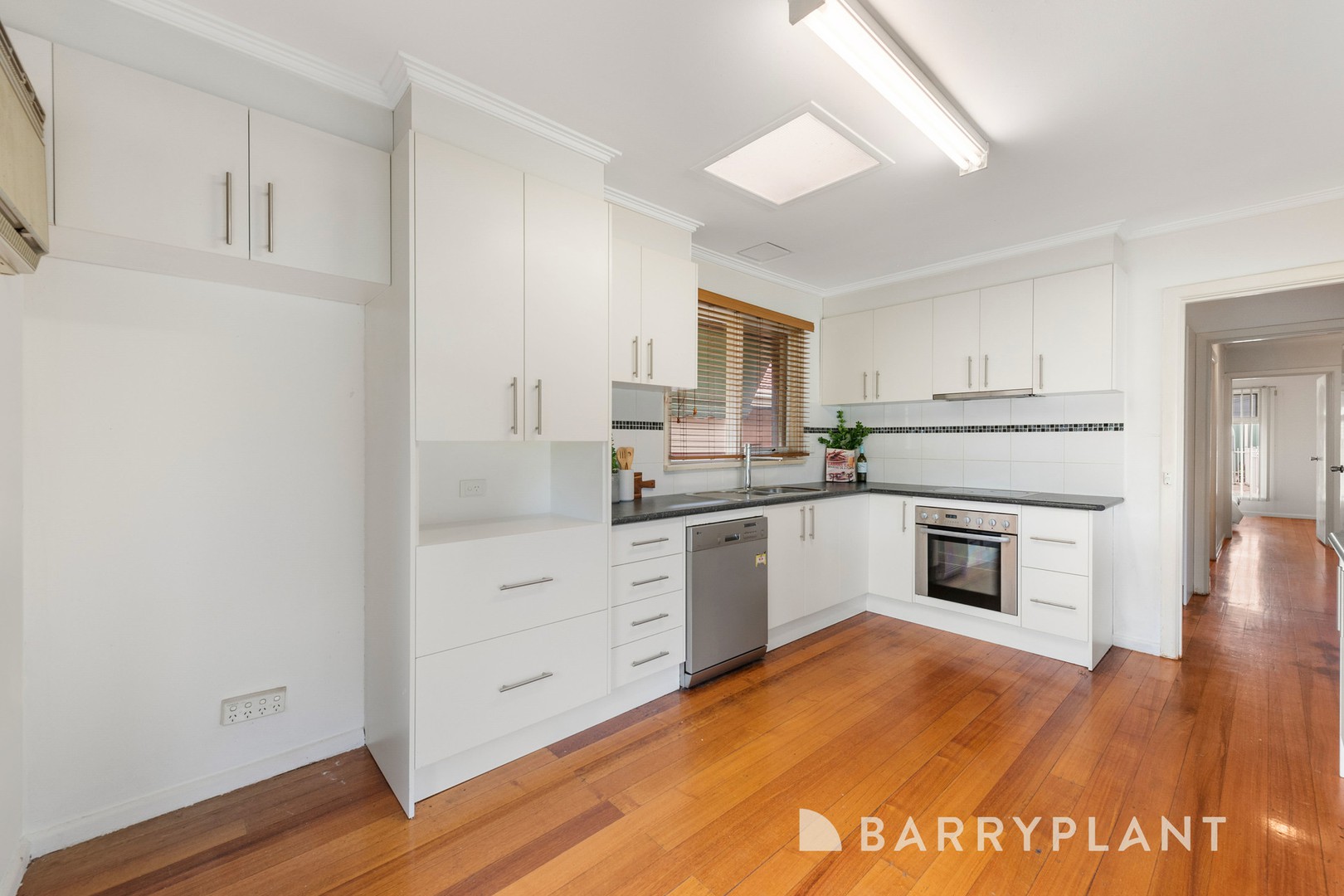 26 Quail Crescent, Melton, VIC 3337, Melton - Thumbnail 5