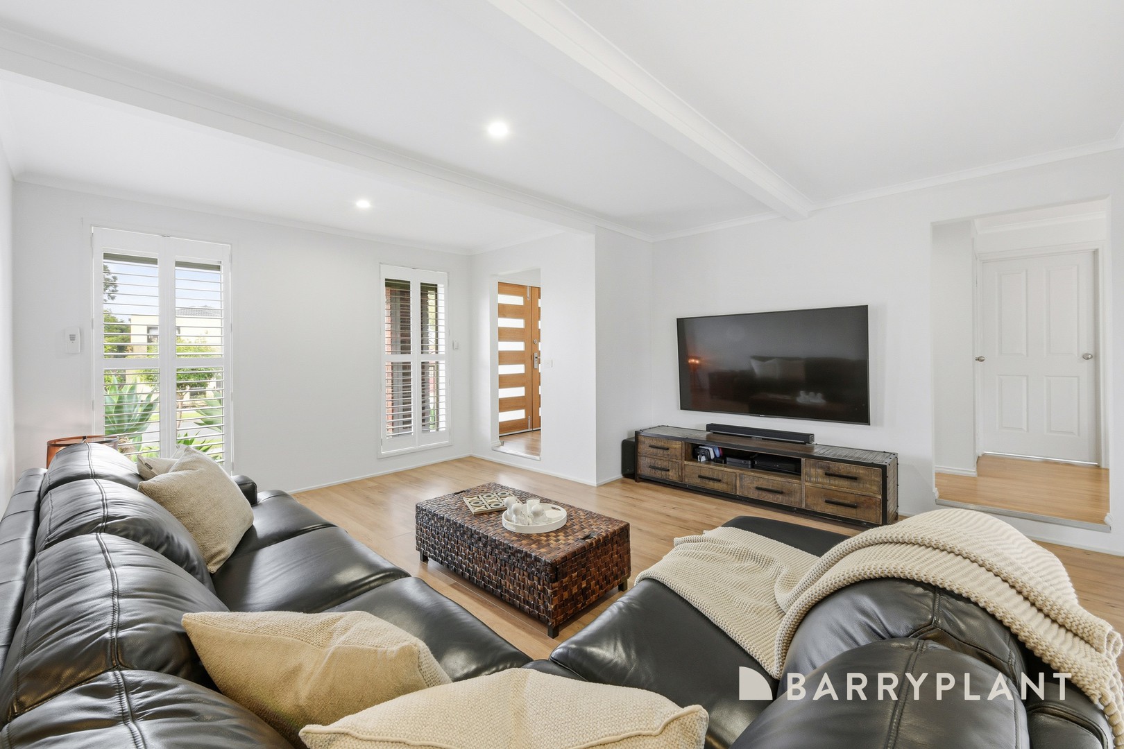 26 Renou Road, Wantirna South, VIC 3152 - Thumbnail 2 - 01/05/2026