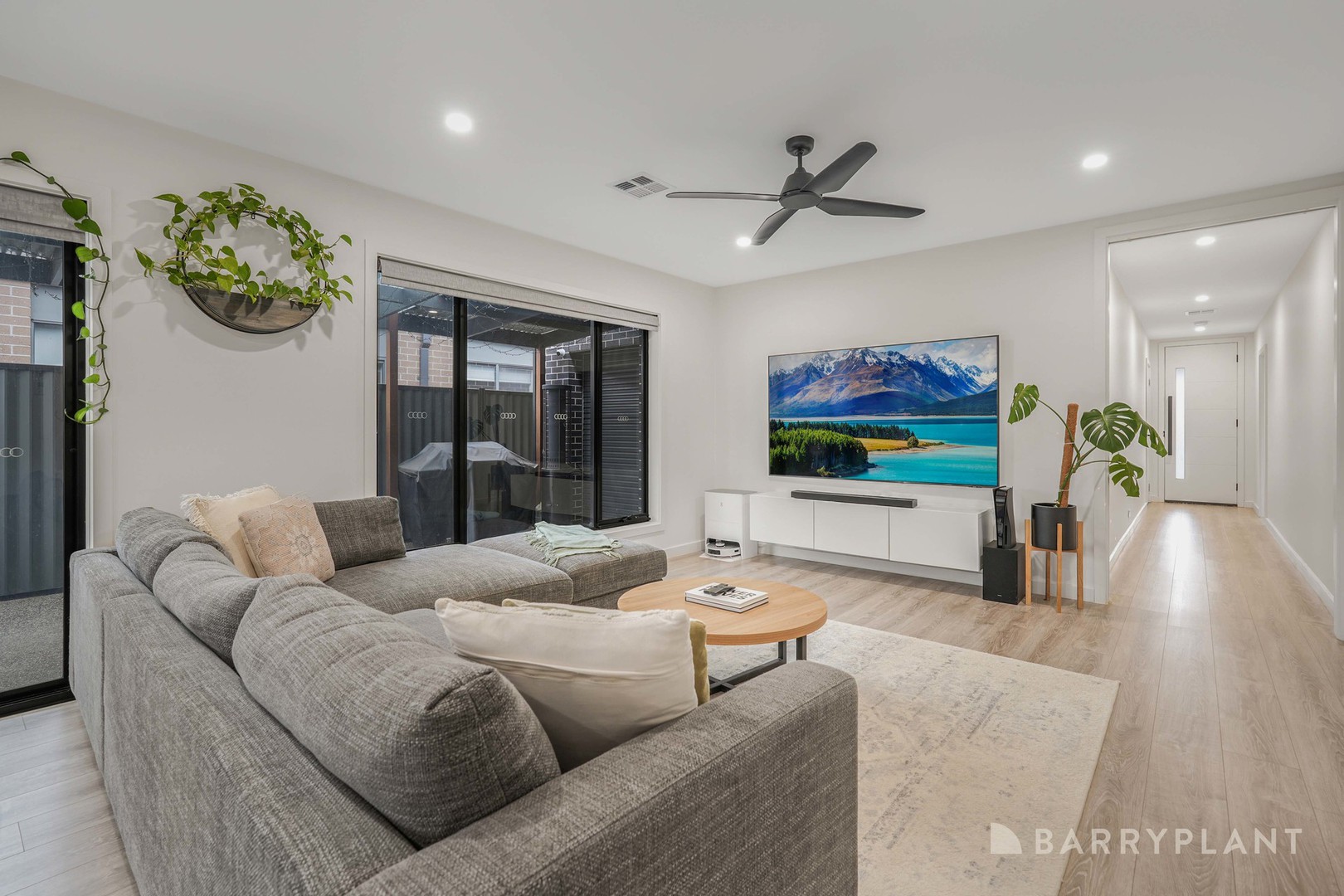 26 Salim Way, Clyde North, VIC 3978, Clyde North - Thumbnail 5