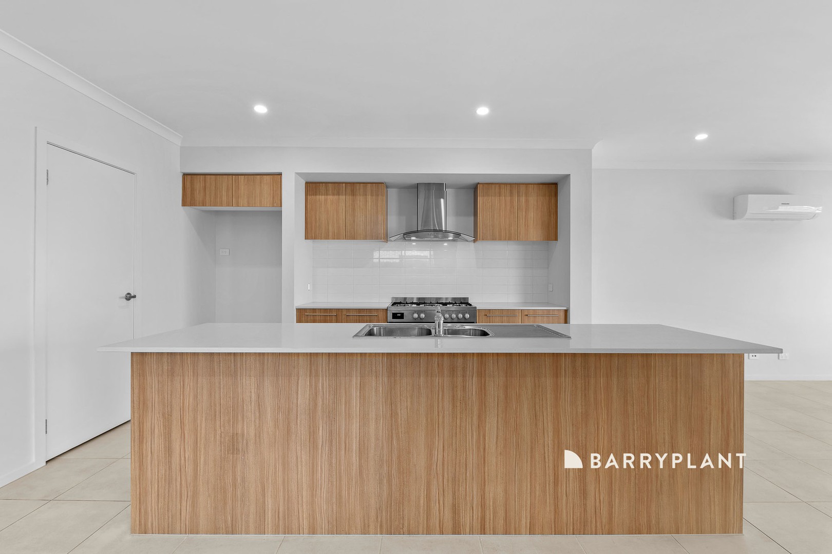 26 Shoveler Street, Clyde North, VIC 3978, Clyde North - Thumbnail 5