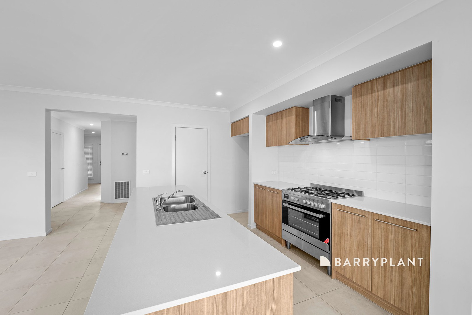 26 Shoveler Street, Clyde North, VIC 3978, Clyde North - Thumbnail 6