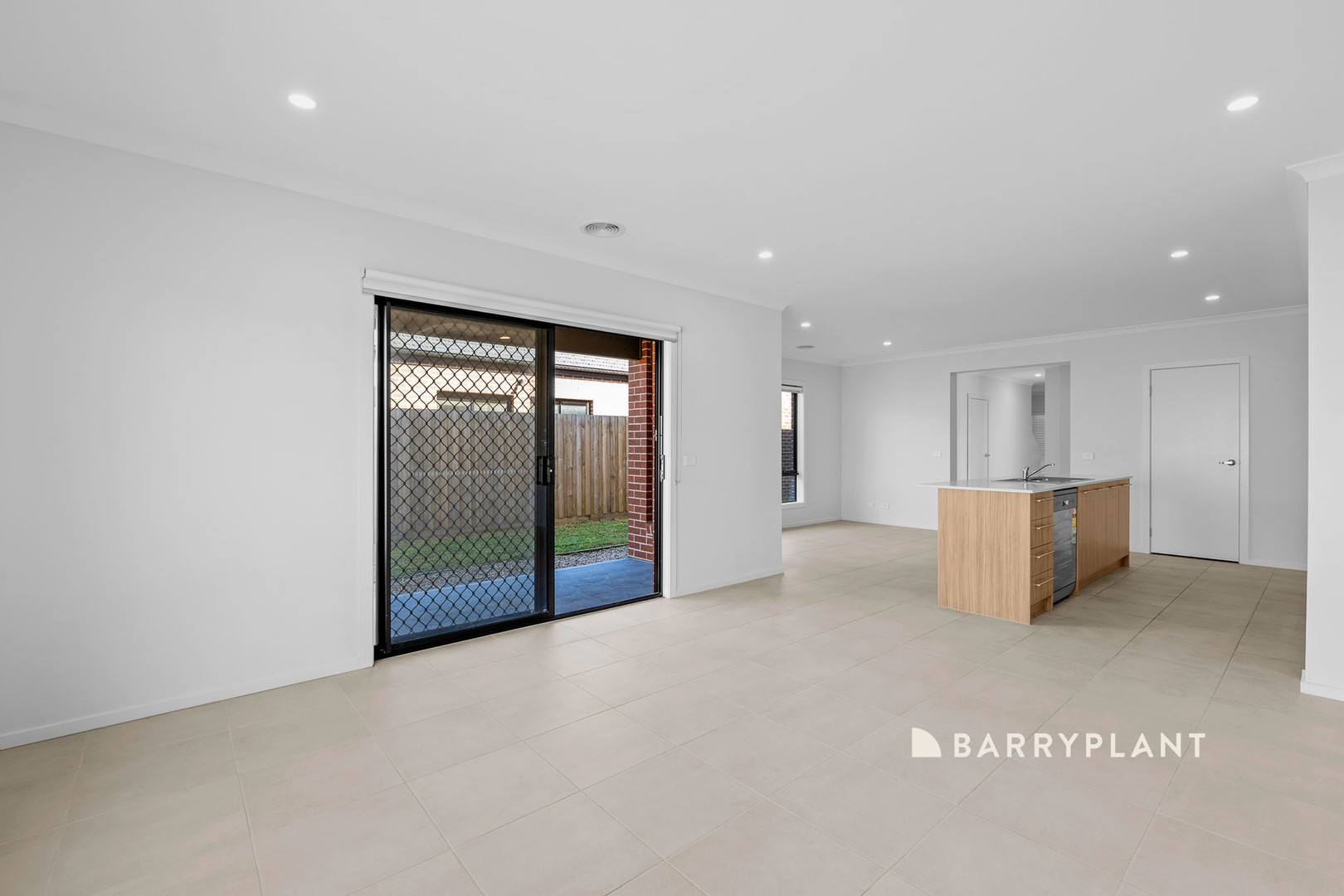 26 Shoveler Street, Clyde North, VIC 3978, Clyde North - Thumbnail 7