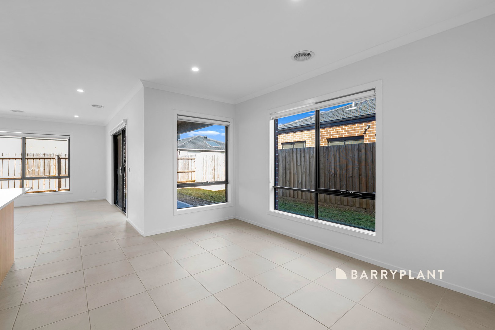 26 Shoveler Street, Clyde North, VIC 3978, Clyde North - Thumbnail 8