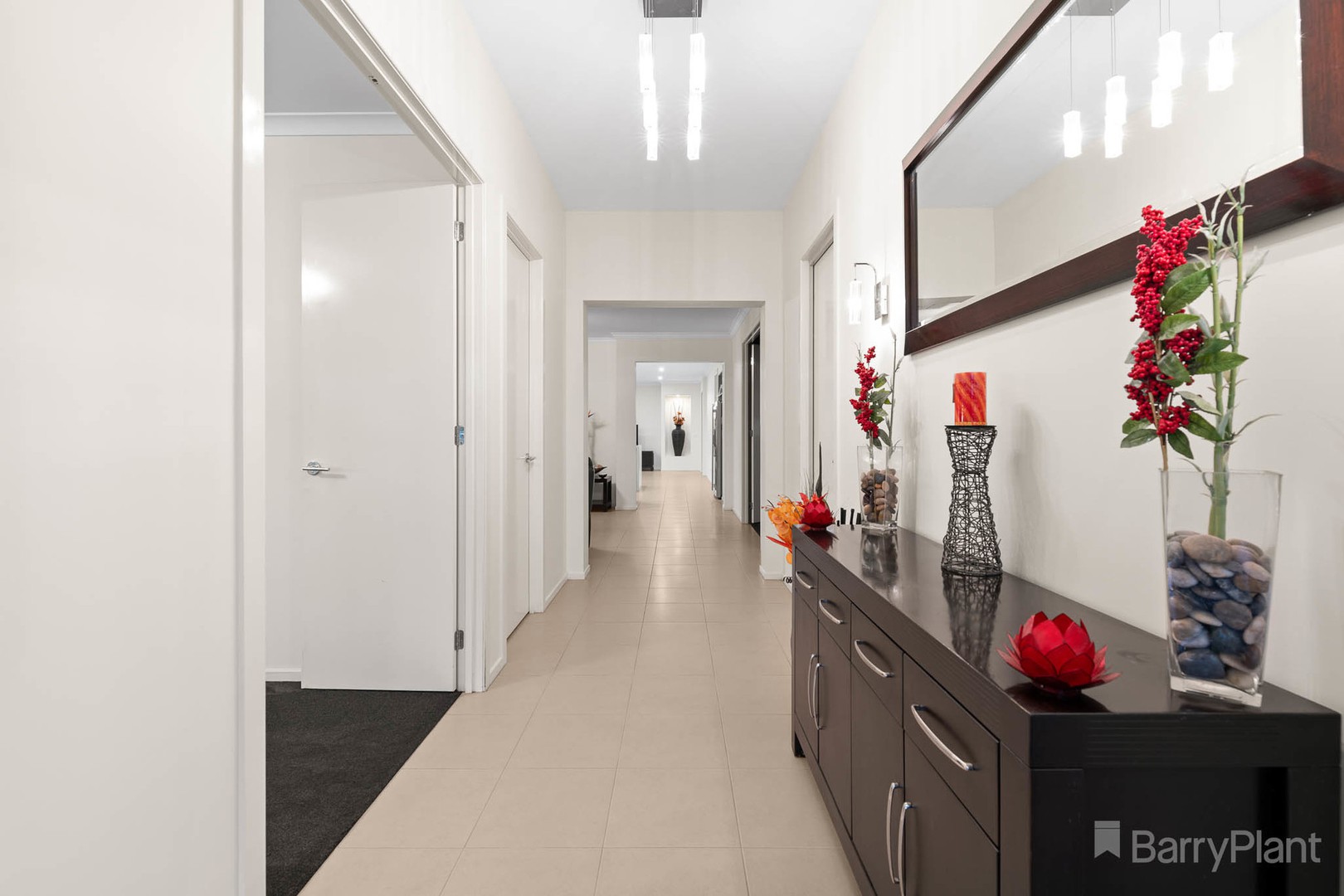 26 Sidney Nolan Place, Pakenham, VIC 3810, Pakenham - Thumbnail 2