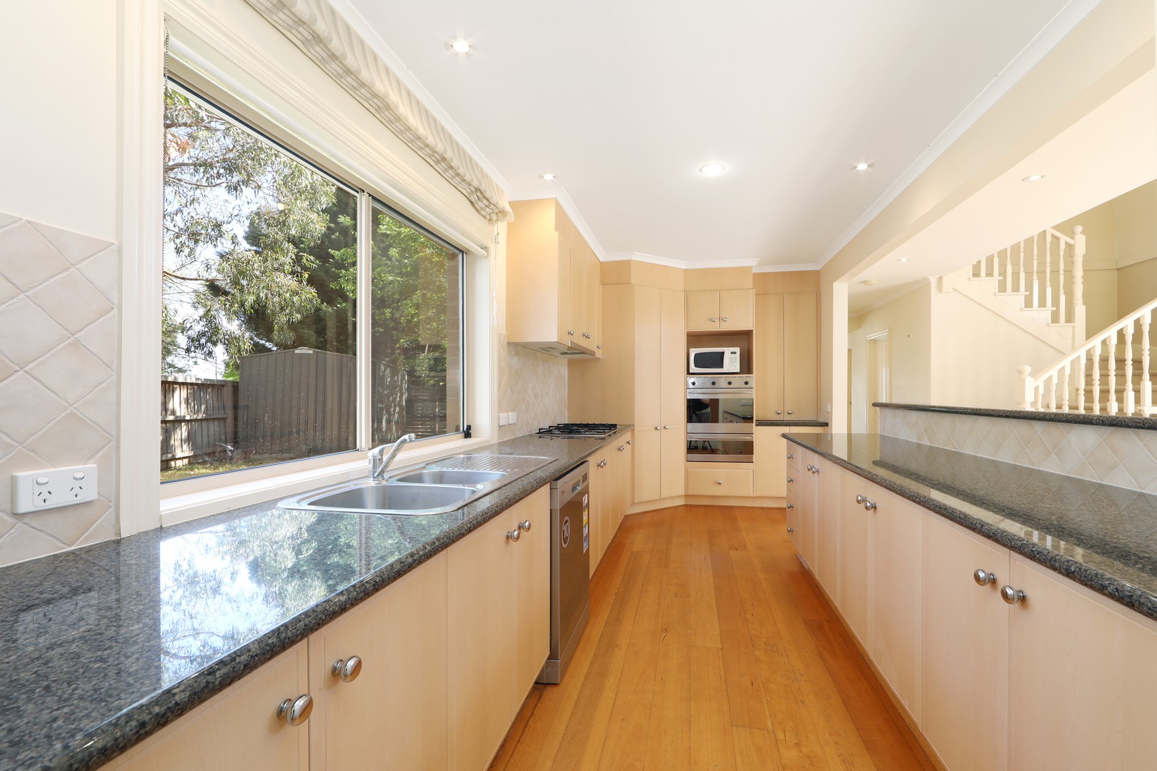 26 Sovereign Crest Boulevard, Rowville, VIC 3178, Rowville - Thumbnail 6