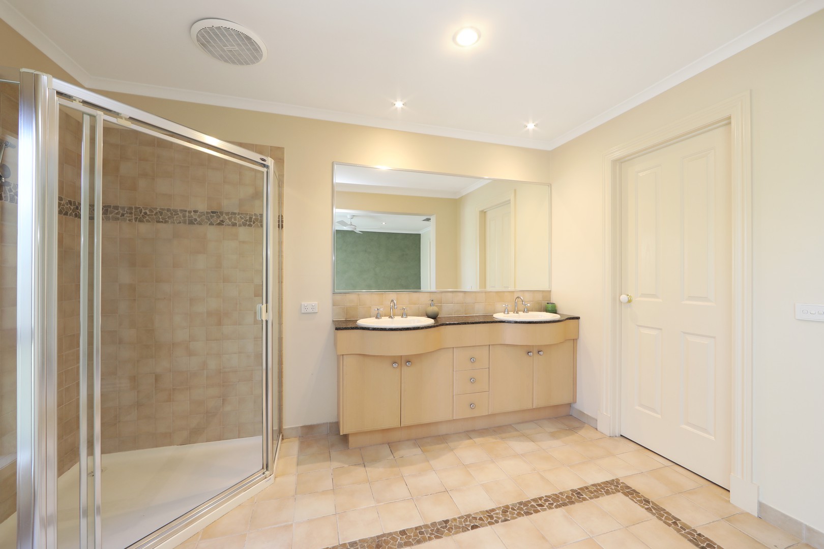 26 Sovereign Crest Boulevard, Rowville, VIC 3178, Rowville - Thumbnail 8