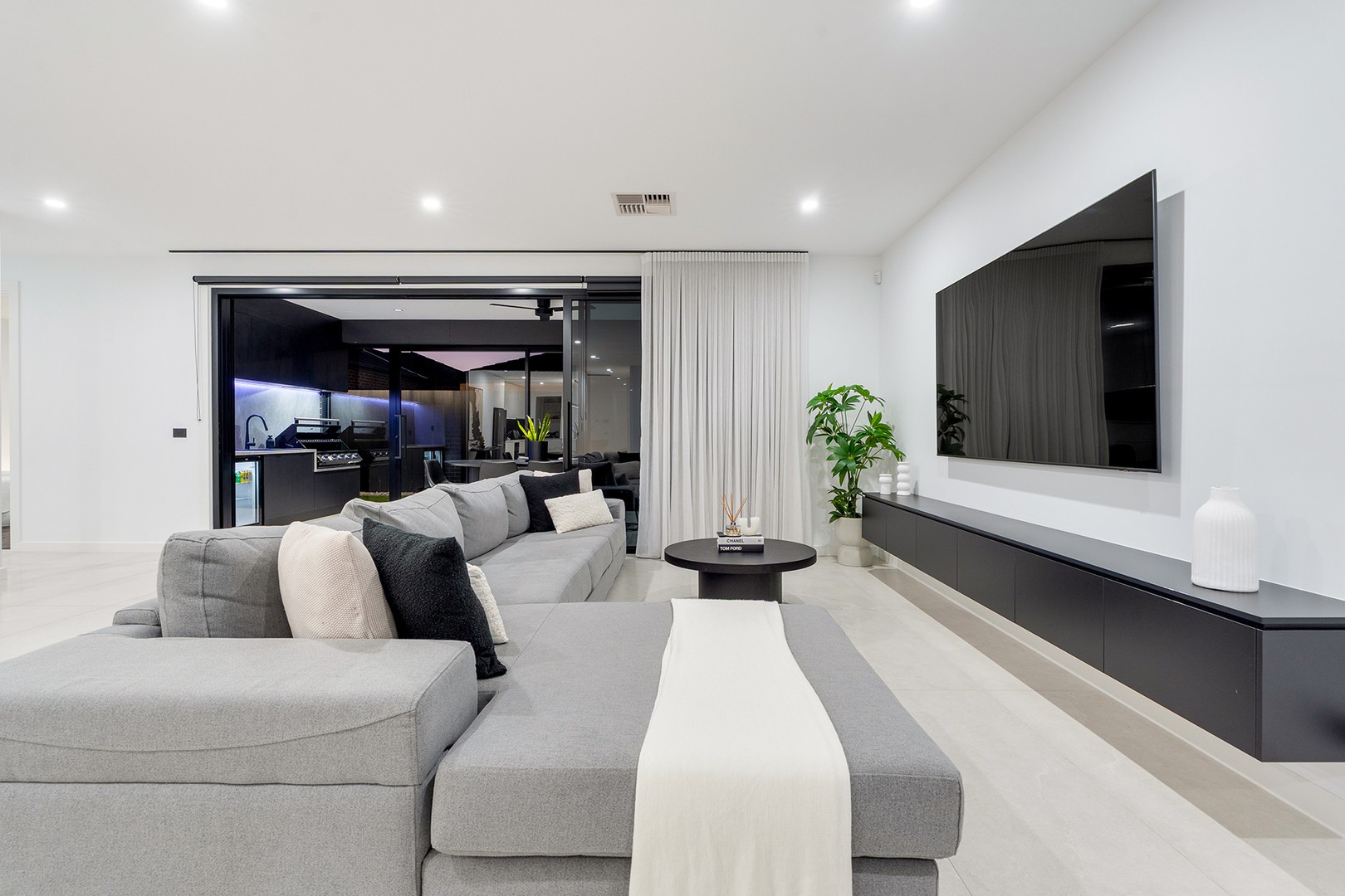 26 Sugarcane Street, Mickleham, VIC 3064, Mickleham - Thumbnail 8