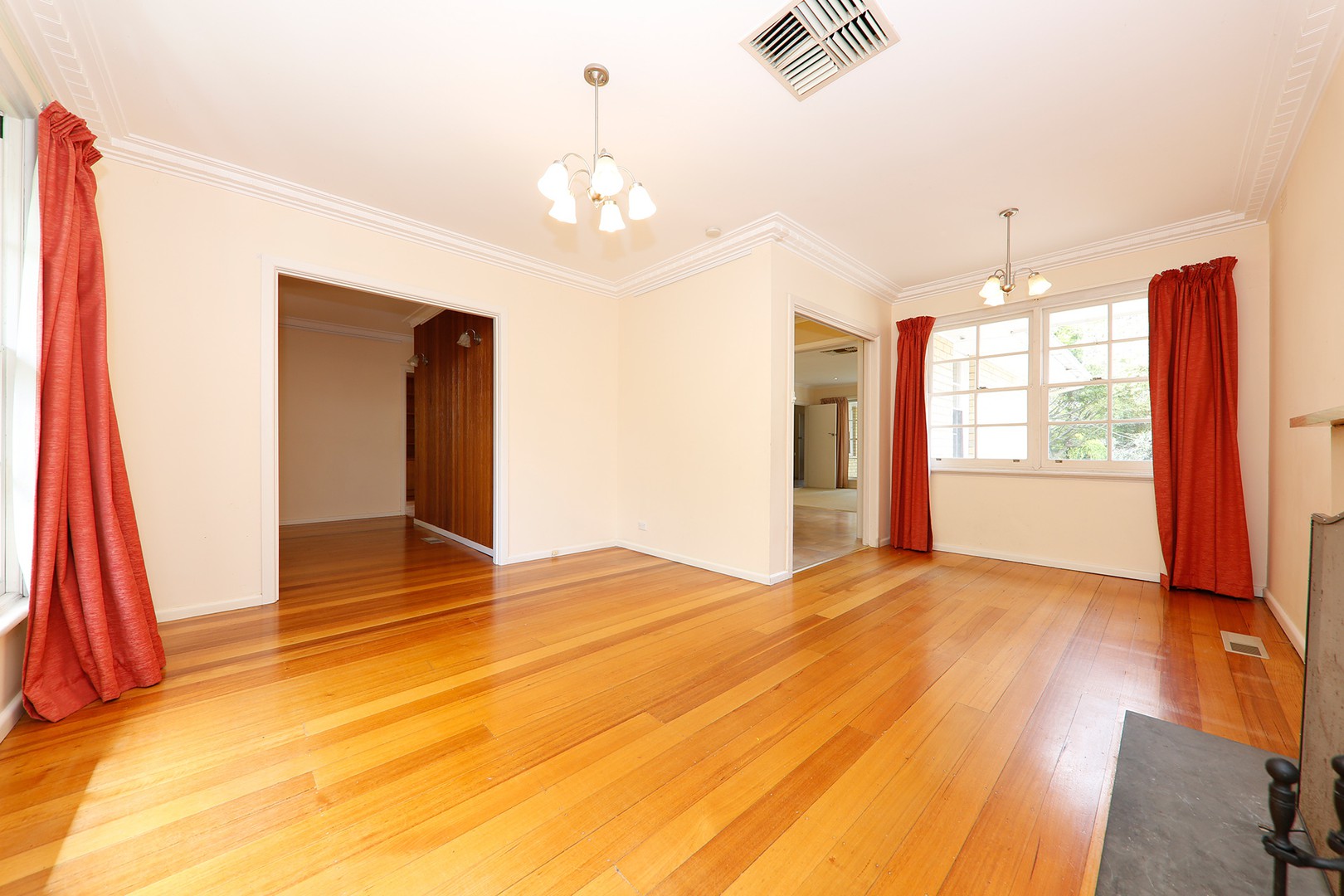 26 Tarella Drive, Mount Waverley, VIC 3149, Mount Waverley - Thumbnail 4