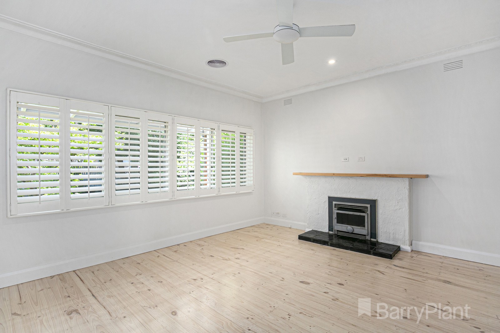 26 Taylors Road, Croydon, VIC 3136, Croydon - Thumbnail 2