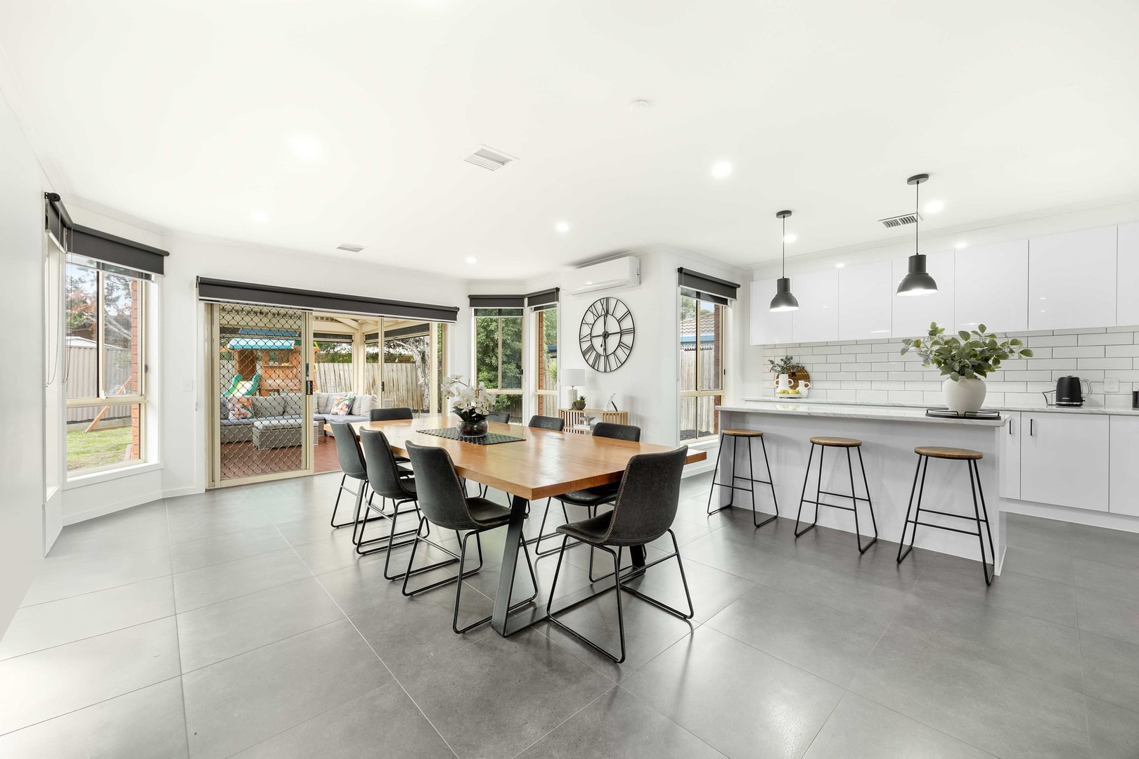 26 Truro Crescent, Taylors Lakes, VIC 3038, Taylors Lakes - Thumbnail 5