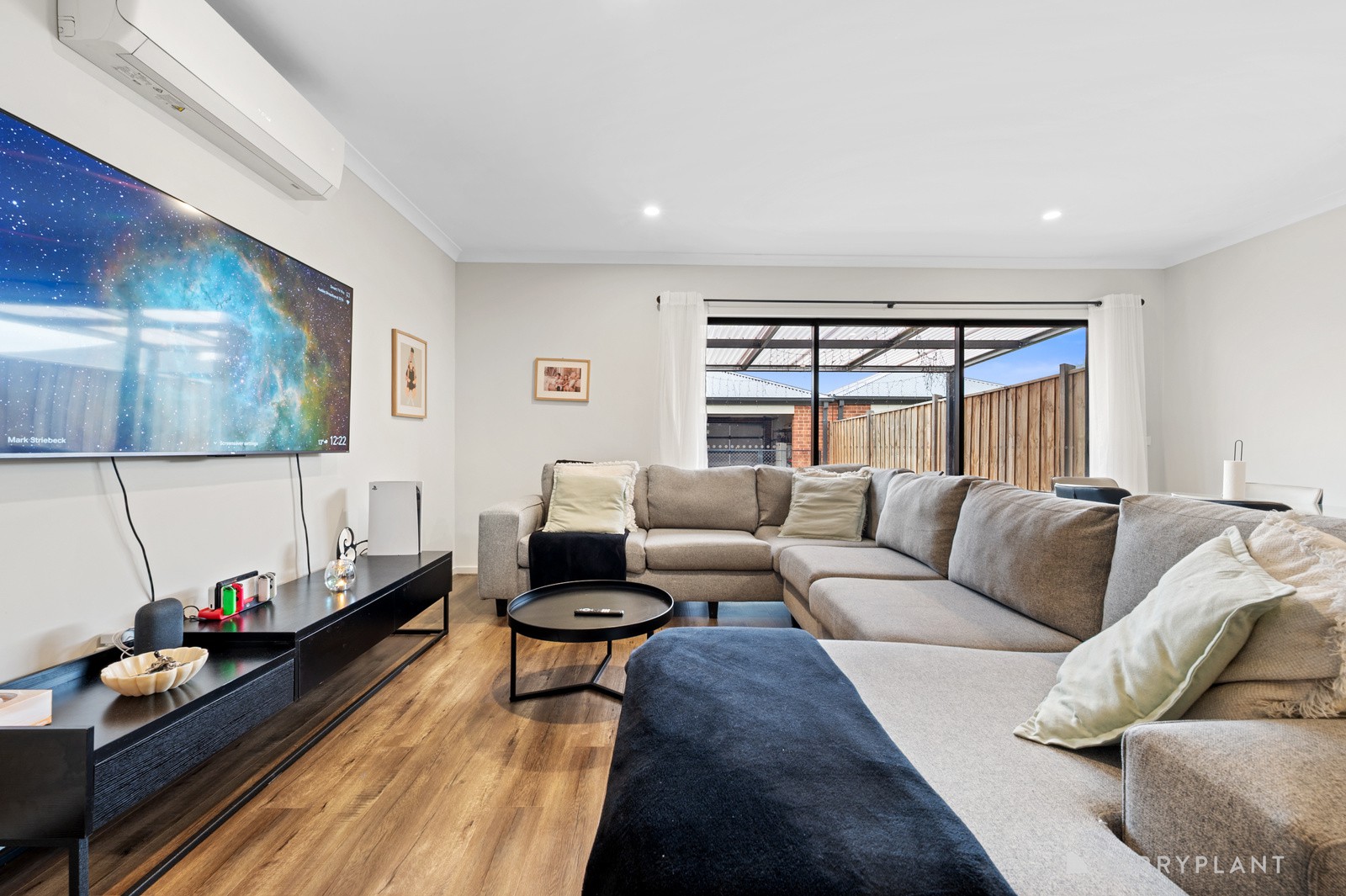 26 Washington Drive, Thornhill Park, VIC 3335 - Thumbnail 2 - 12/08/2026