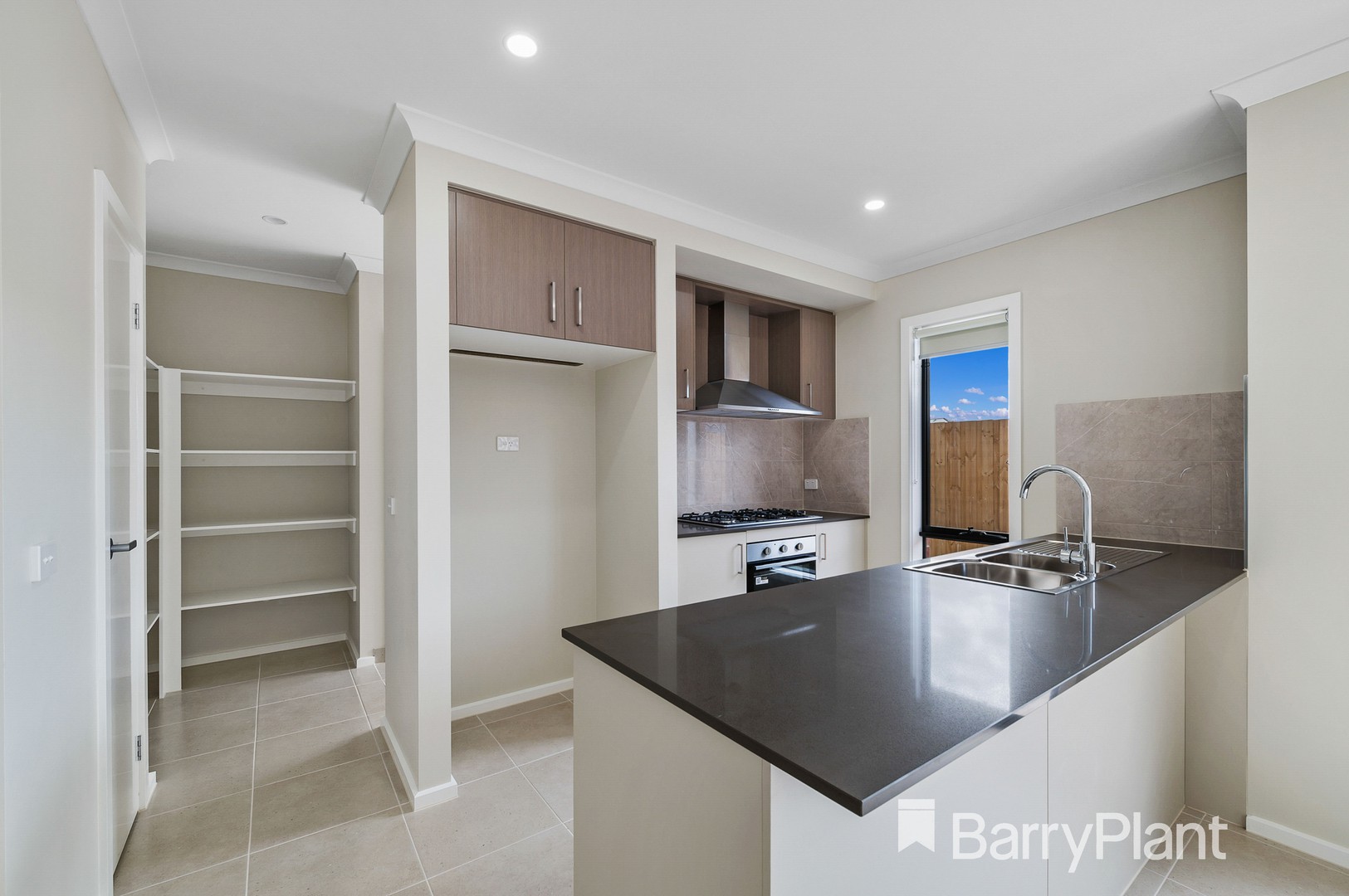 26 Weldon Street, Tarneit, VIC 3029 - Thumbnail 1 - 17/03/2022