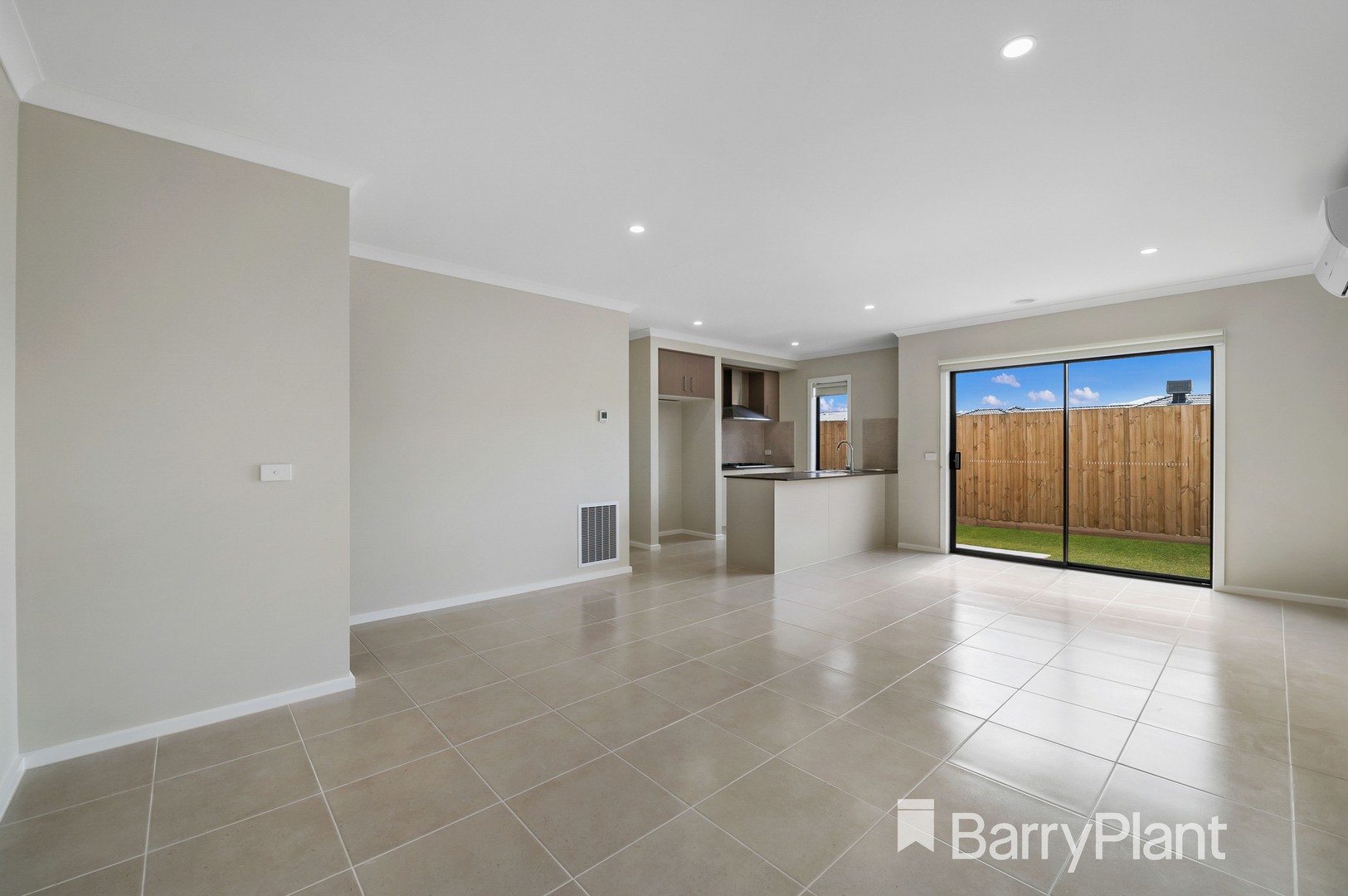 26 Weldon Street, Tarneit, VIC 3029 - Thumbnail 2 - 17/03/2022