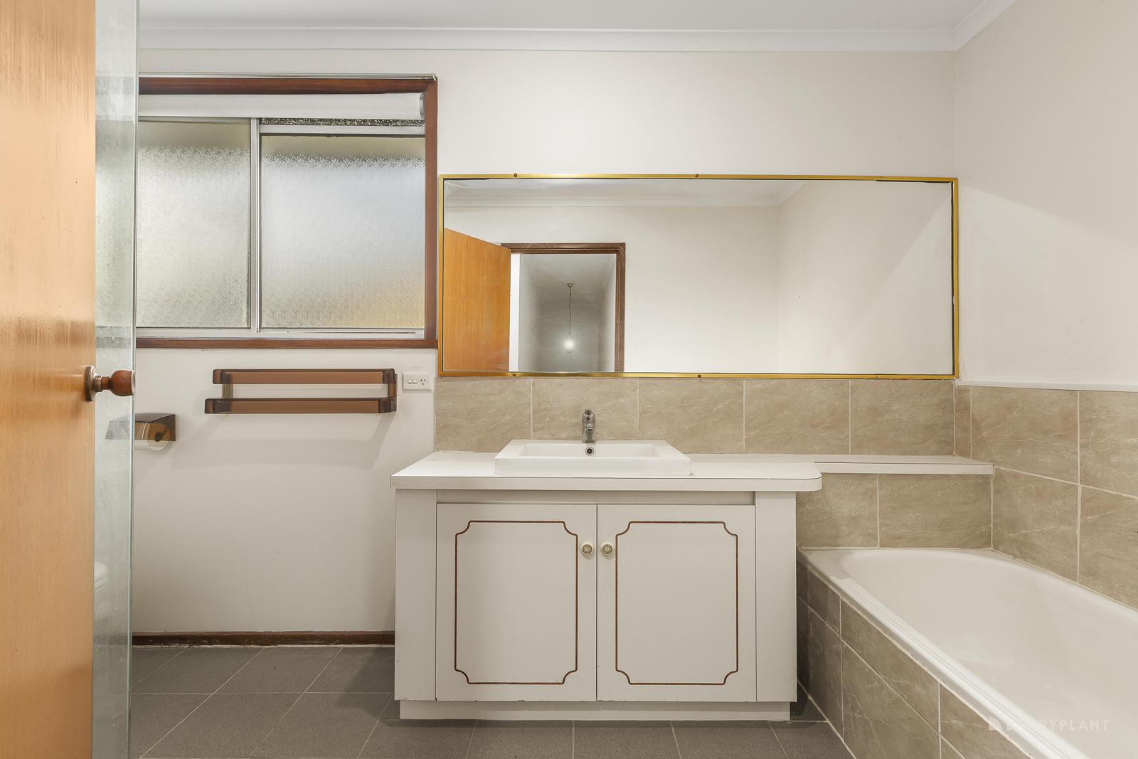 26 Willa Avenue, Viewbank, VIC 3084, Viewbank - Thumbnail 4