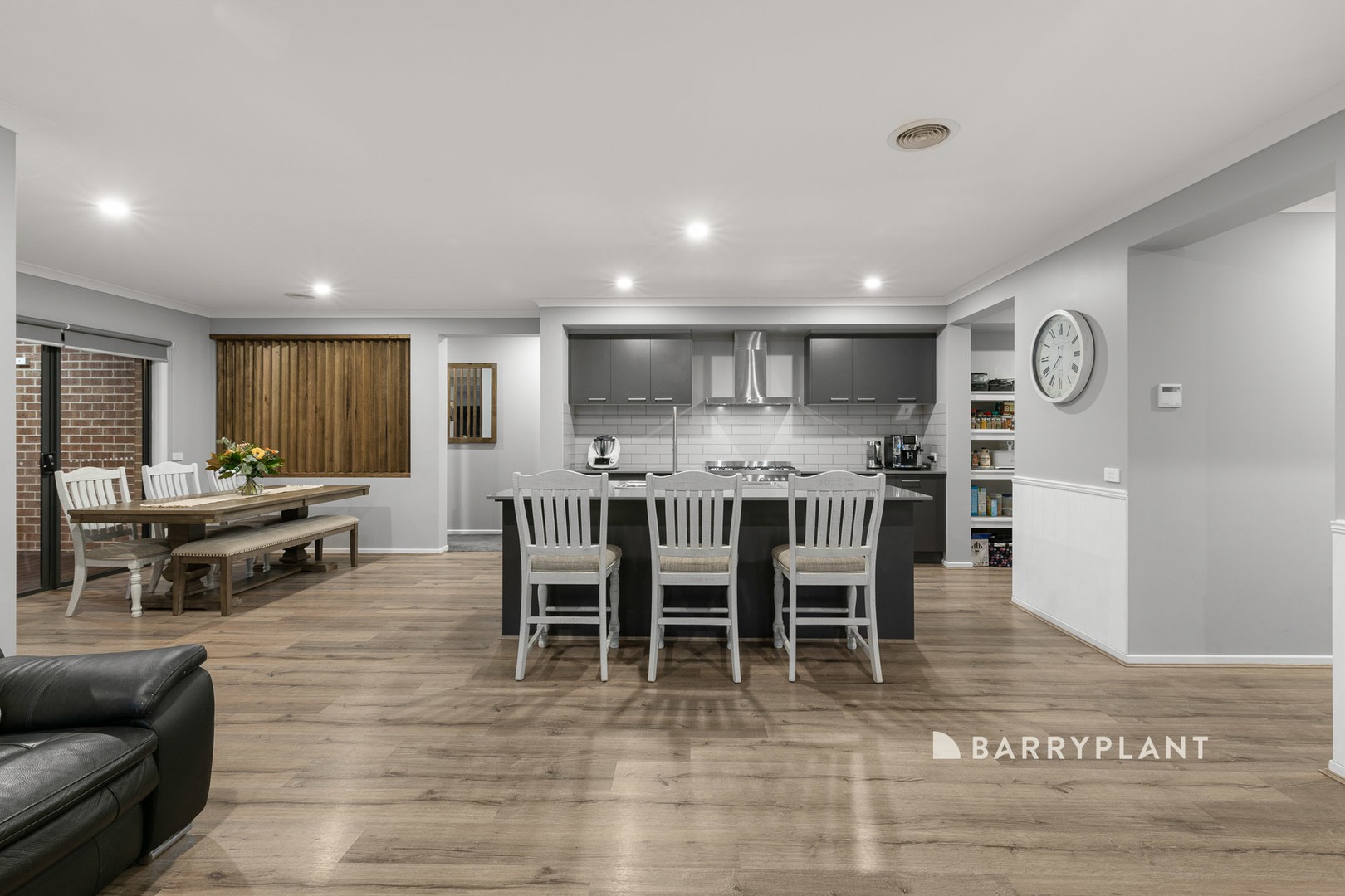 26 Wiltons Crescent, Drouin, VIC 3818, Drouin - Thumbnail 3