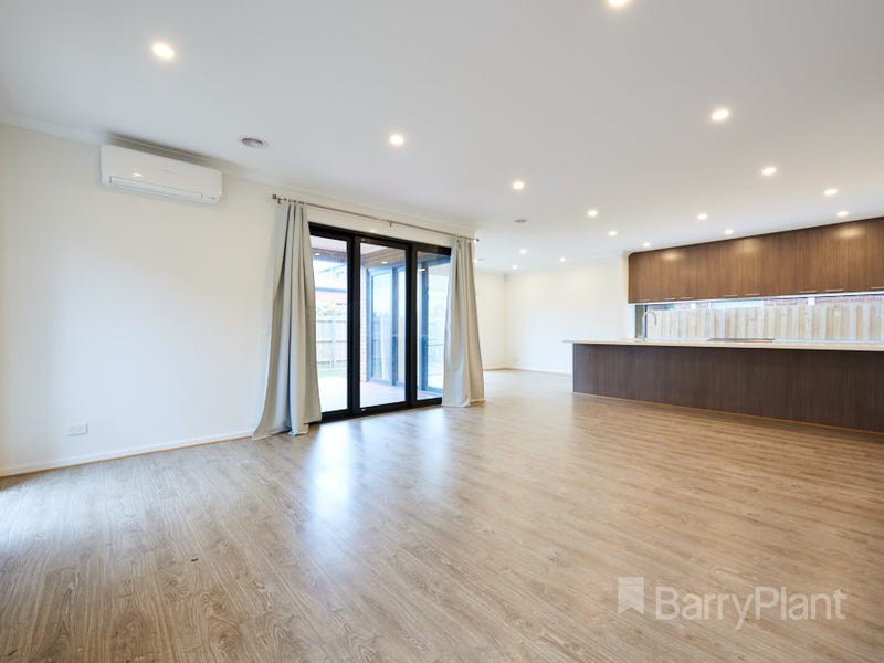 26 Woodland Avenue, Keysborough, VIC 3173 - Thumbnail 2 - 29/11/2023